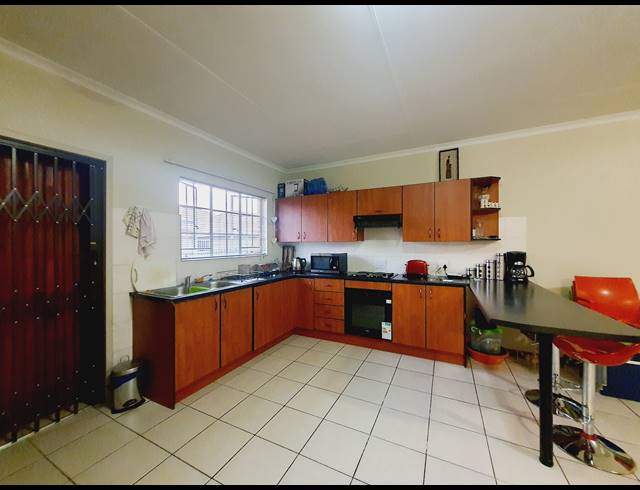 3 BEDROOM CLUSTER RENTED IN NOORDWYK